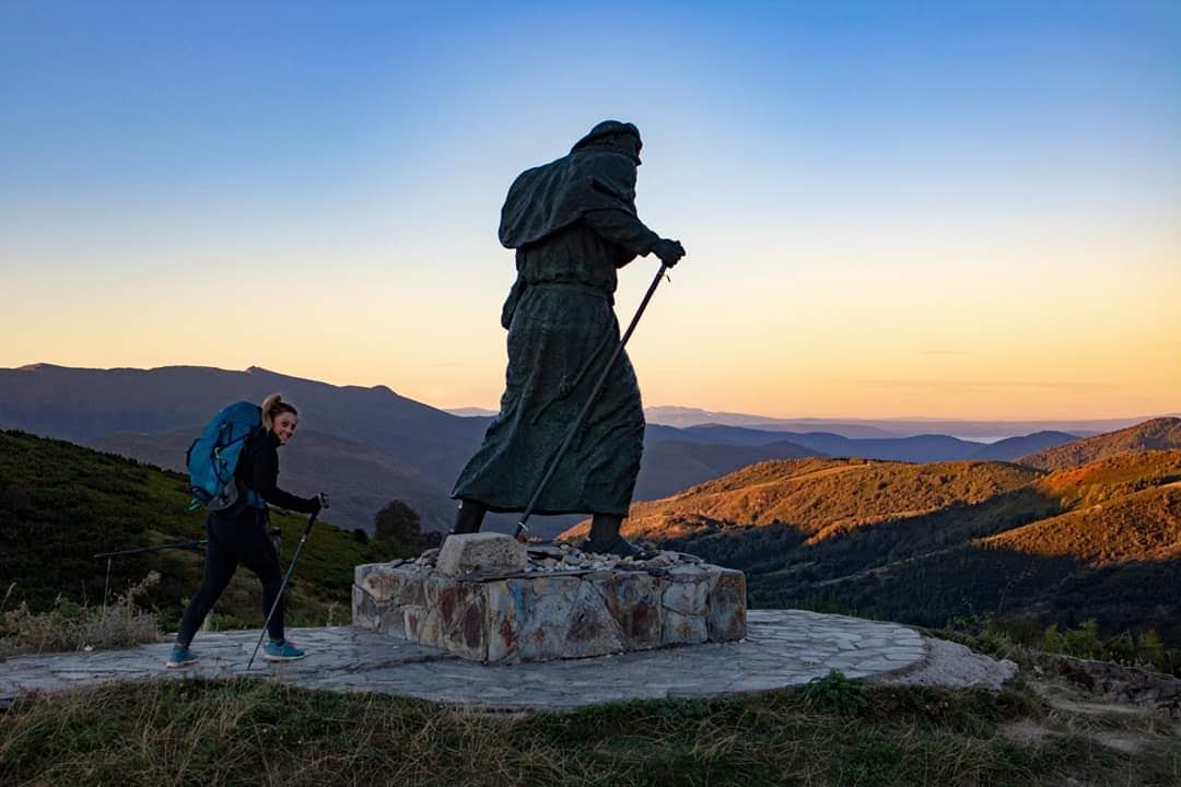 Cartello del Cammino di Santiago, la chiamata all'avventura