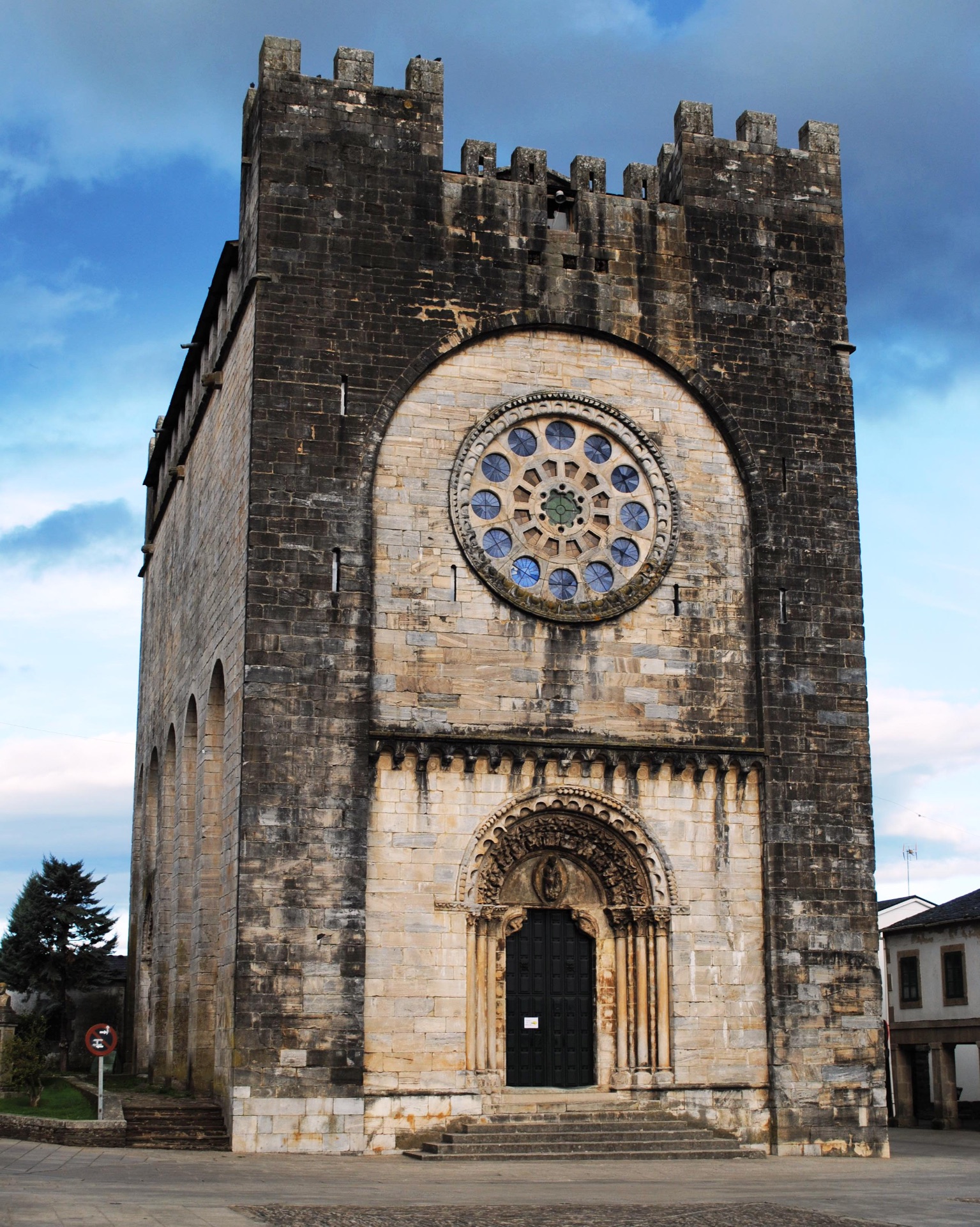 Chiesa fortificata di San Xoán a Portomarín